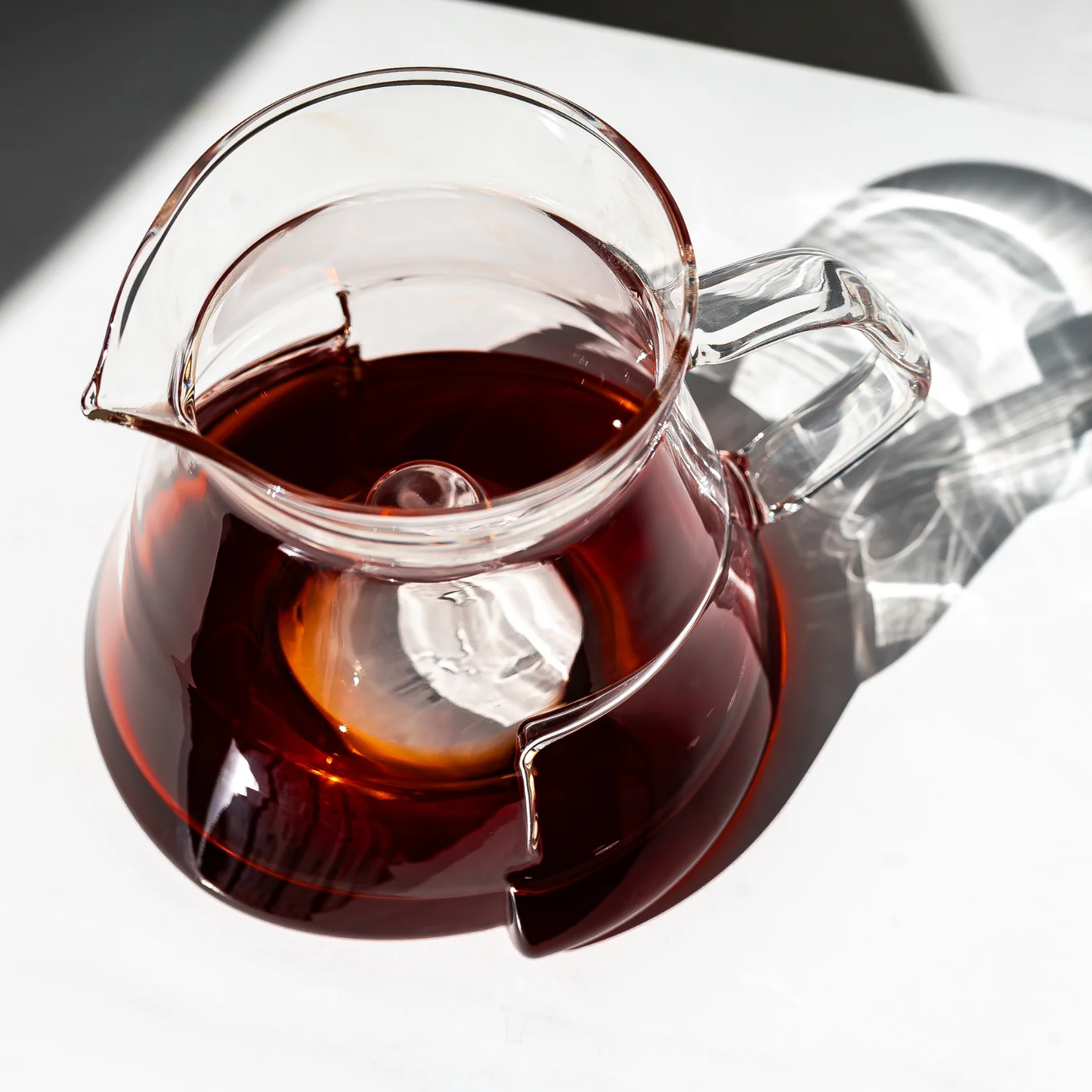 Avensi Wave Cyclone Sensory Carafe - Glass